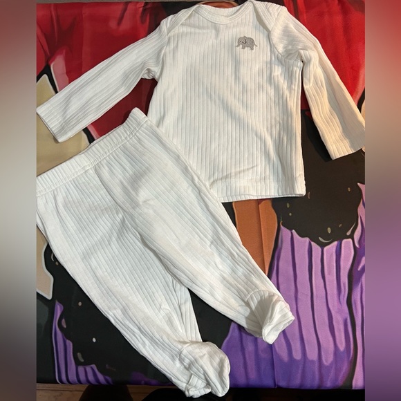Baby girls outfit all white  Great condition - Picture 1 of 3